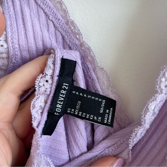 Forever 21 Lilac Lavender lace bodysuit size S - Picture 4 of 4